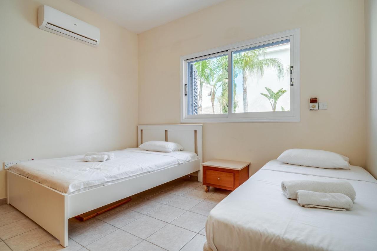 Anafi A4 Villa Paralimni Exterior foto