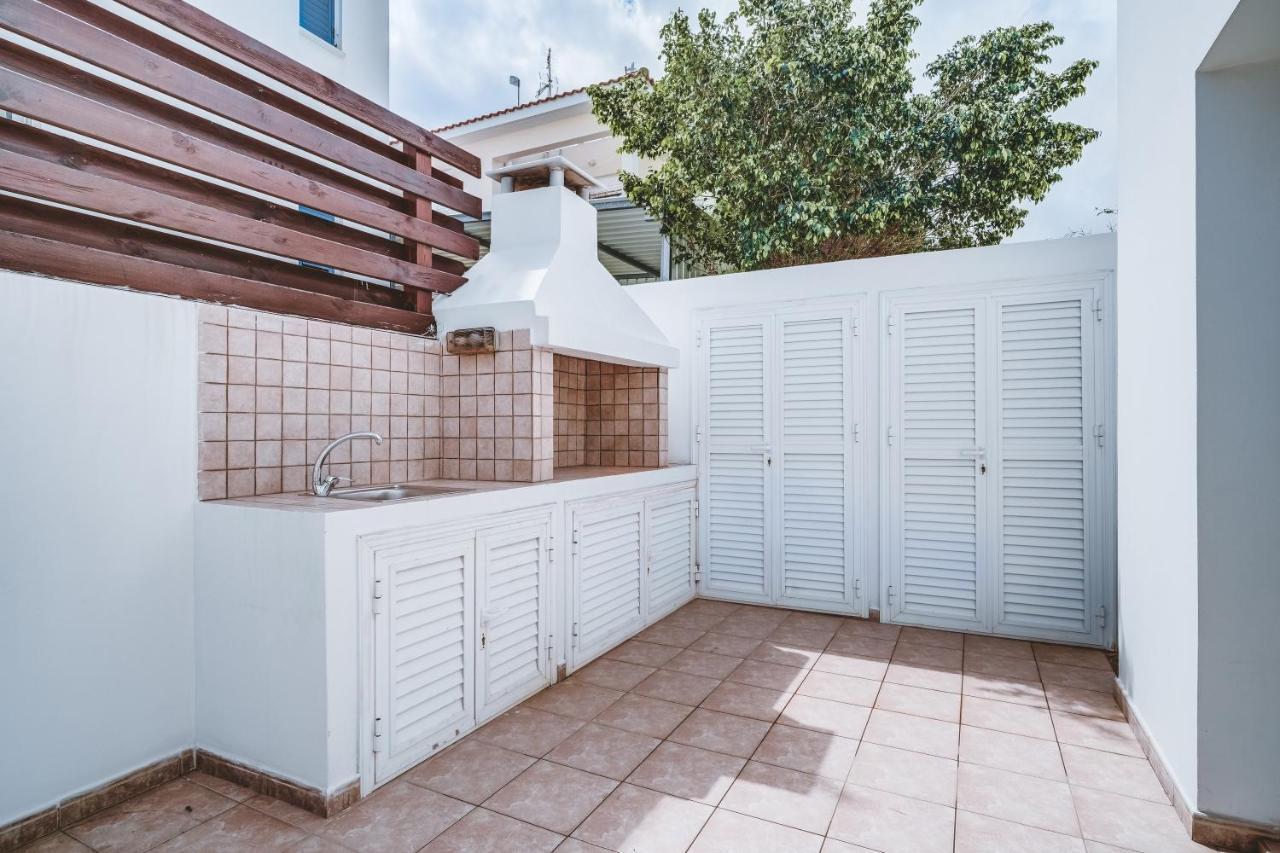 Anafi A4 Villa Paralimni Exterior foto